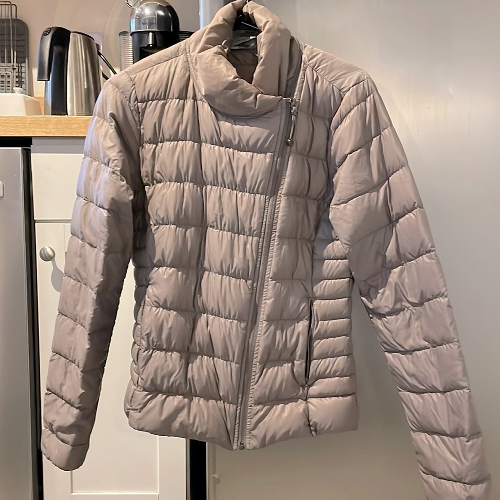 Athleta down puffer jacket